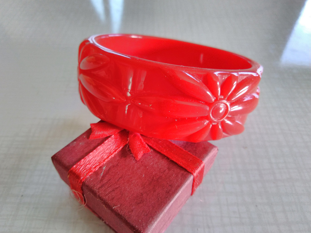 Bracelet retro resine rouge large